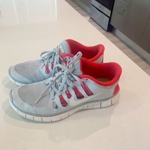 Nike free runs